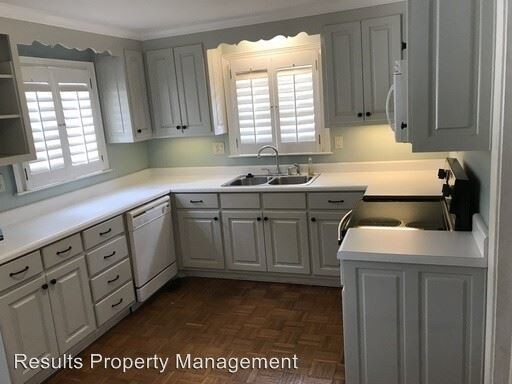 Building Photo - 4 br, 2.5 bath House - 105  Waverly Wy
