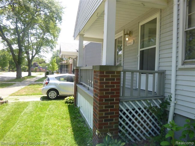Building Photo - 4467 Radnor St