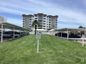 Building Photo - 6900 Estero Blvd