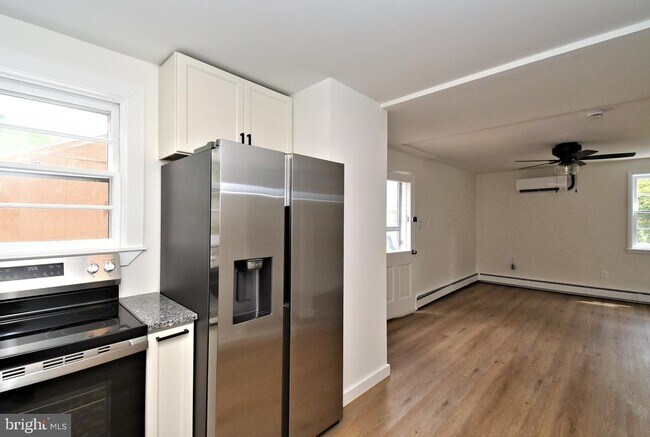 Foto del edificio - 4776 Old Easton Rd