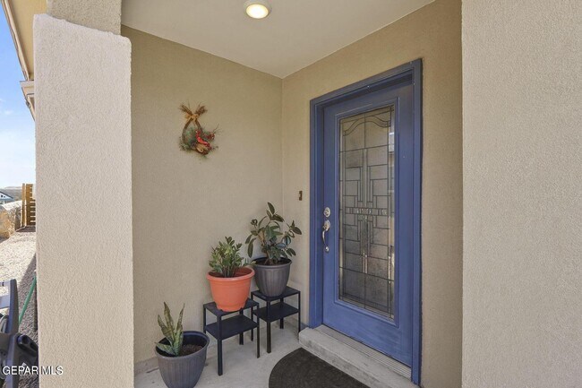 Building Photo - 3917 Desert Dunes Dr
