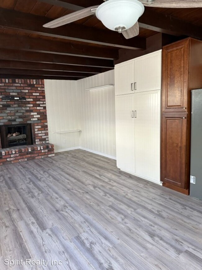 Building Photo - 3 br, 2 bath House - 160 Dahlia Ave