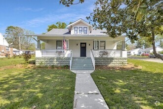 Building Photo - 413 4th Ave