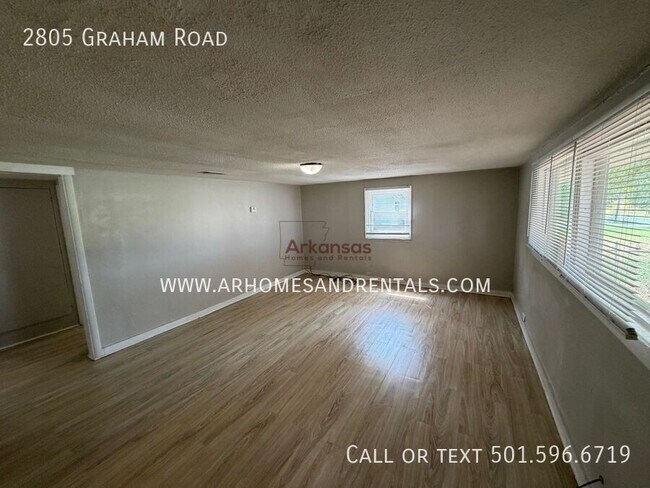 Foto del edificio - 2805 Graham Rd