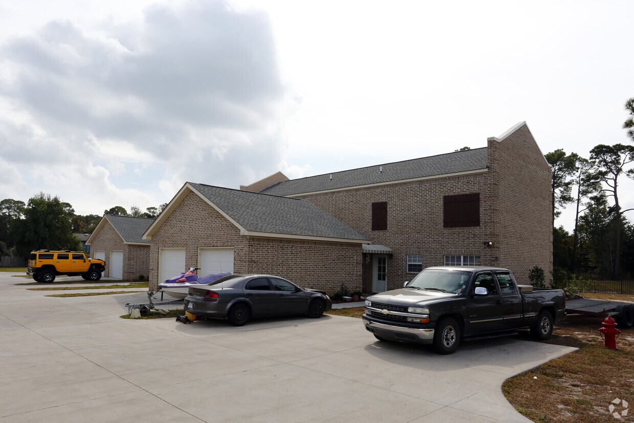 Foto del edificio - 2661 Rue Palafox