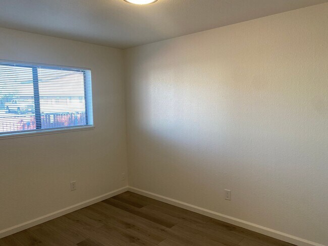 Foto del edificio - 433 Timothy Way