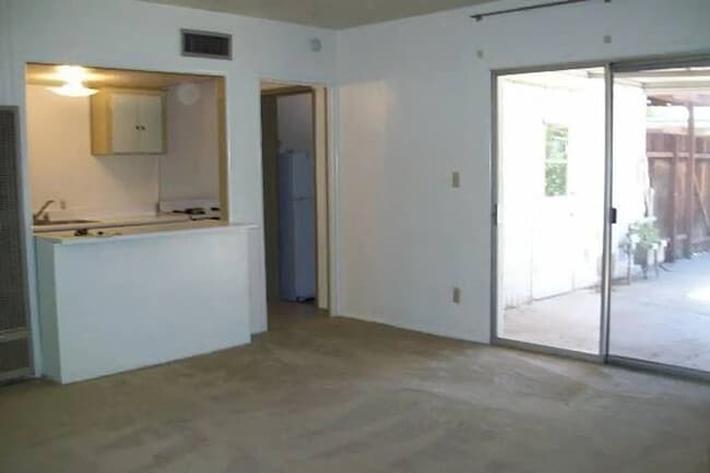 Building Photo - 1214 S Roosevelt St