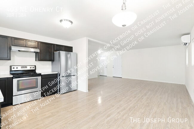 Building Photo - 403 NE Ohenry Ct