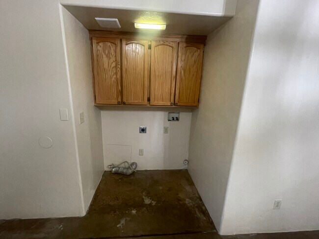 Foto del edificio - 1188 N Riverview Blvd