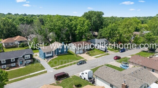 Building Photo - 6803 E 140th Terrace
