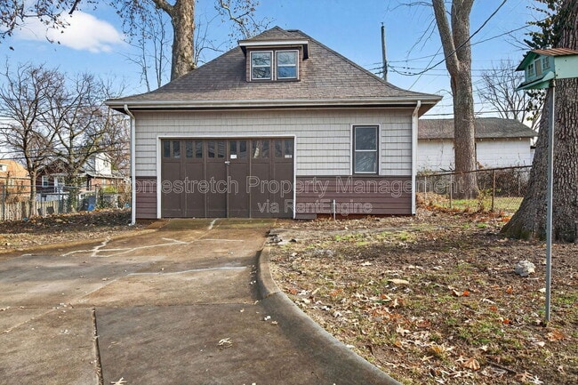 Foto del edificio - 2424 Oakland Ave