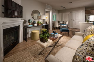 Foto del edificio - 1040 Glendon Ave