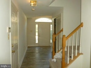 Building Photo - 14203 Plum Run Way