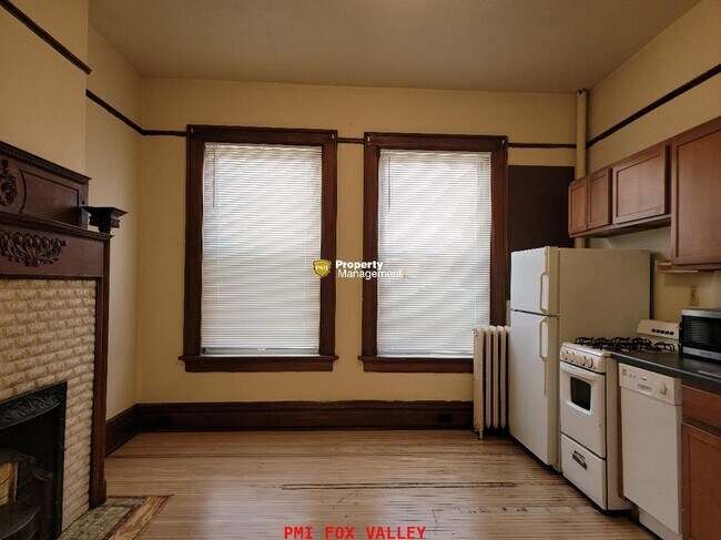 Building Photo - Charming 1-Bedroom Apartment in Oshkosh, W...