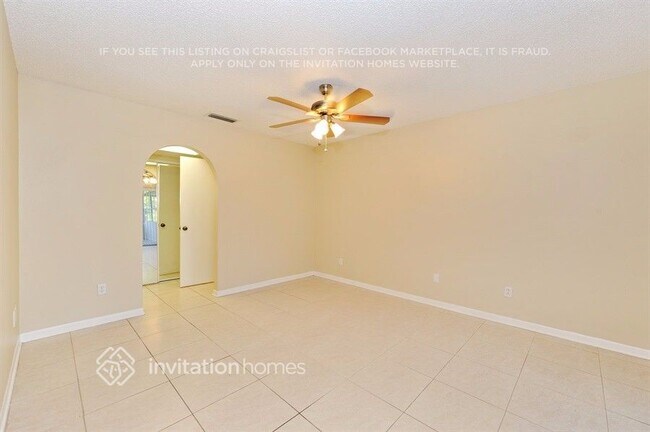 Foto del edificio - 5209 Windlaff Ave