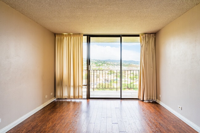 Building Photo - 98-500-500 Koauka Loop