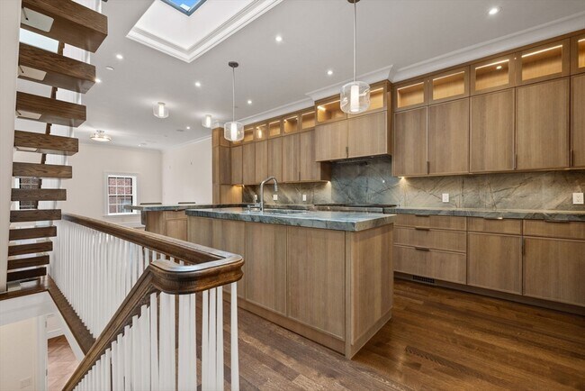 Foto del edificio - 2 Byron St