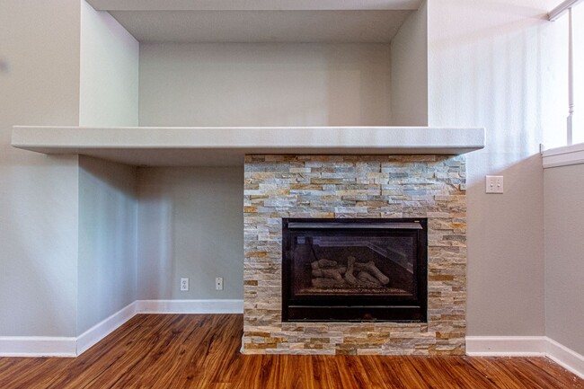 Building Photo - Tri-Level 3 Bedroom / 2 Bath Home in Papil...