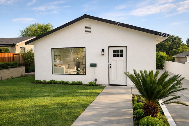 Foto del edificio - 577 Stepney St