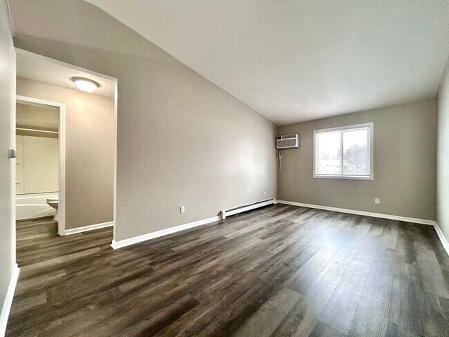 Foto del edificio - 3924 Kenowa Ave