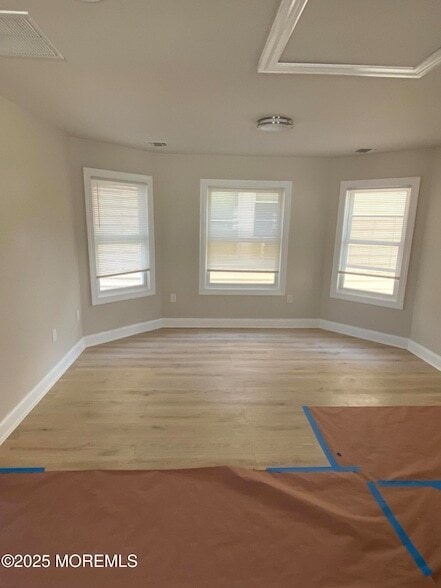 Building Photo - 326 2nd St