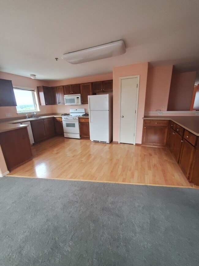 Foto del edificio - Stunning view !!! This end unit Condo Beth...