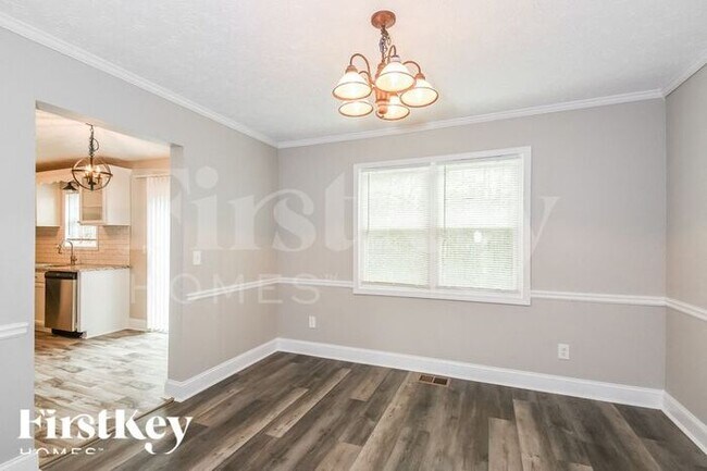 Foto del edificio - 855 Riverstone Ln