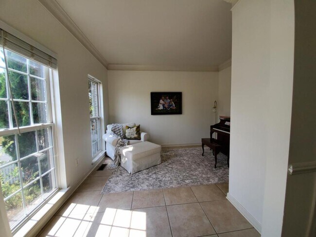 Foto del edificio - 2706 Bill Dorsey Blvd.