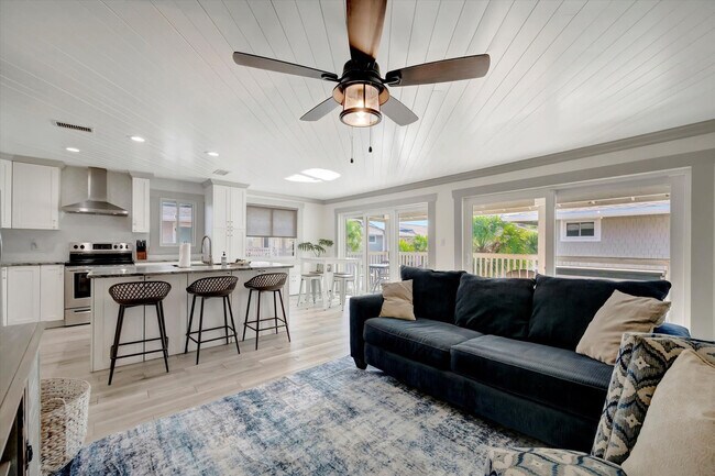 Foto del edificio - 18720 Gulf Blvd