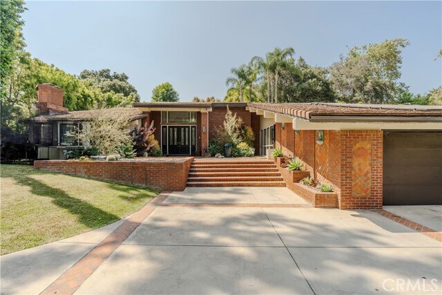 Building Photo - 1225 Mesa Rd