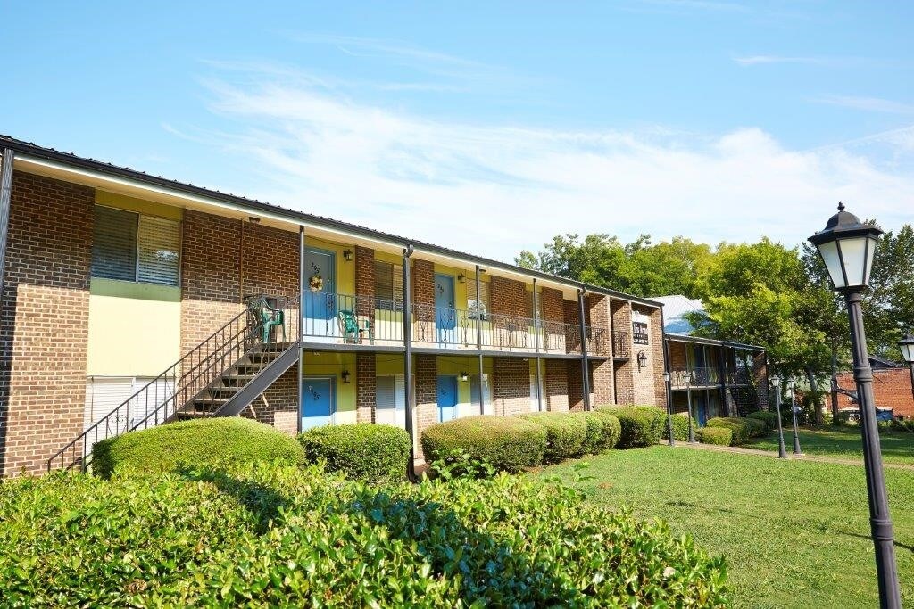 Glen Iris Arms Apartments Birmingham, AL