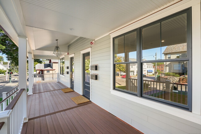 Building Photo - 31 East Ave