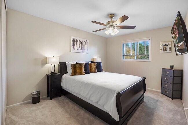 Foto del edificio - 346 Weatherford Ln