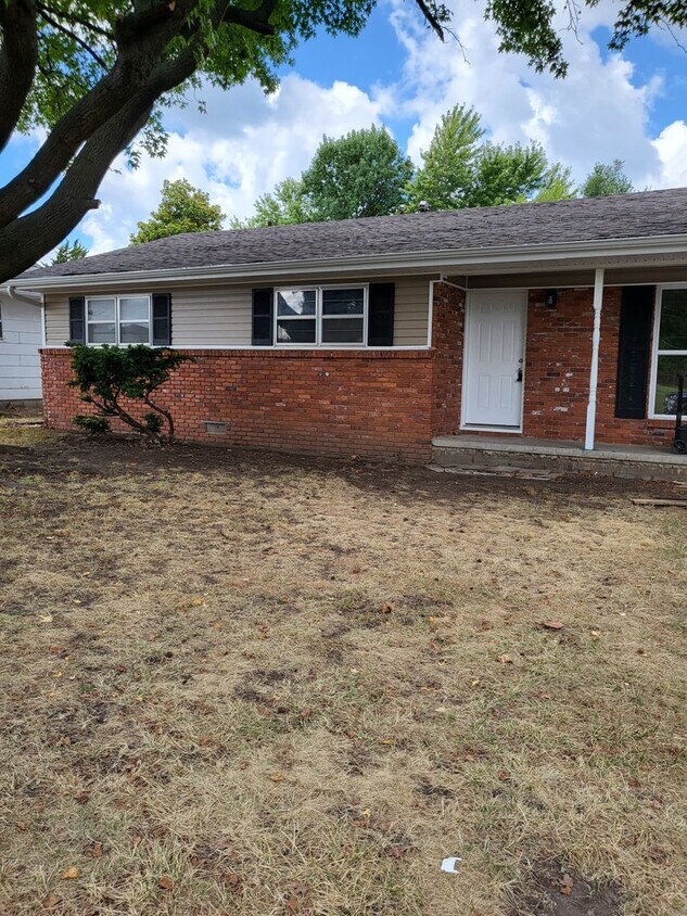 4 Bedroom 1.5 bath House! Great location! - 4 Bedroom 1.5 bath House!  Great location!