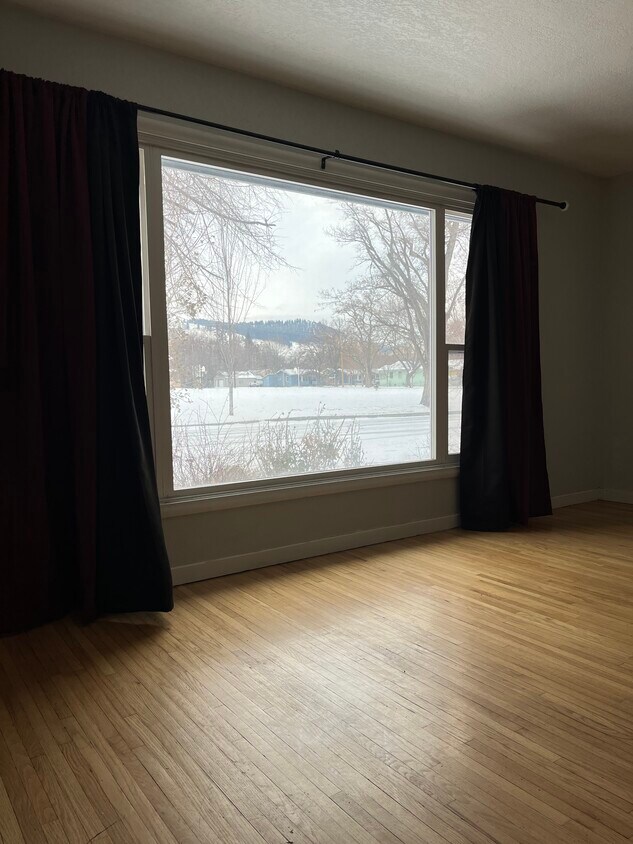 905 13th St, La Grande, OR 97850 House Rental in La Grande, OR