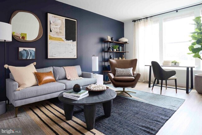 Foto del edificio - 8525 Chevy Chase Lake Terrace