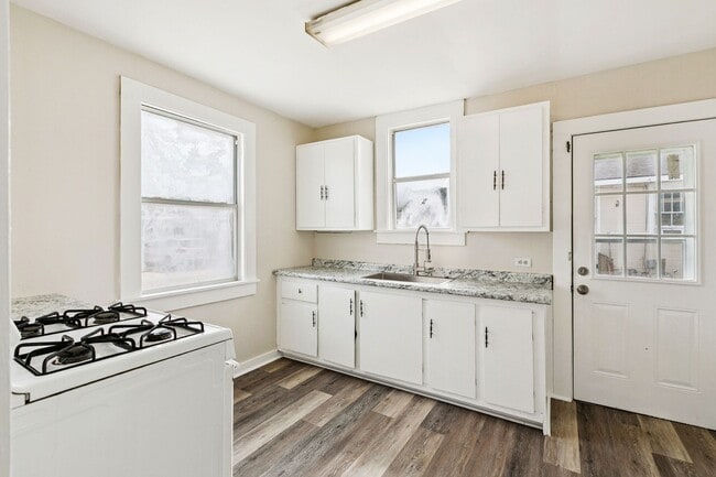 4200-4202 5th St - 4200-4202 5th St Apartment