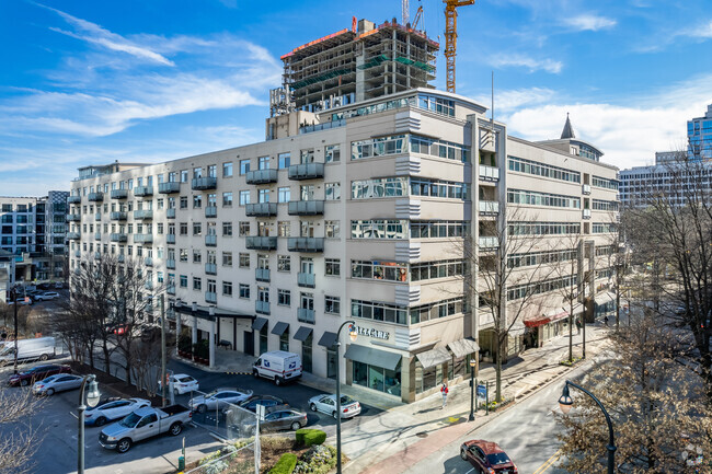 Building Photo - 805 Peachtree St NE