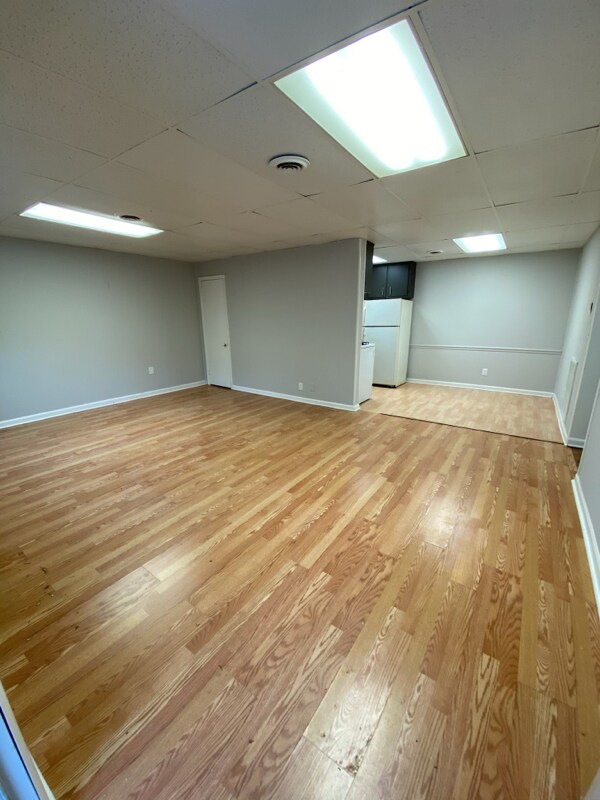 165 Midway Dr Unit C, Oliver Springs, TN 37840 Room for Rent in