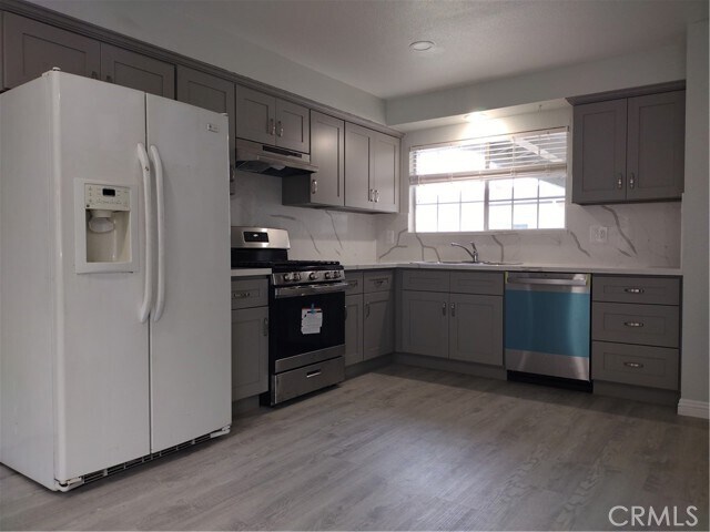 Foto del edificio - 530 W Parkwood Ave