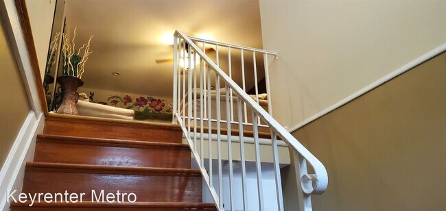 Building Photo - 3 br, 1.5 bath House - 818 Carrington Ave