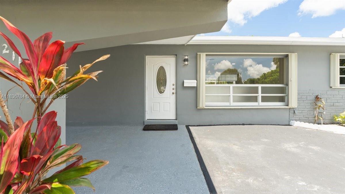 Foto principal - 7211 Shalimar St