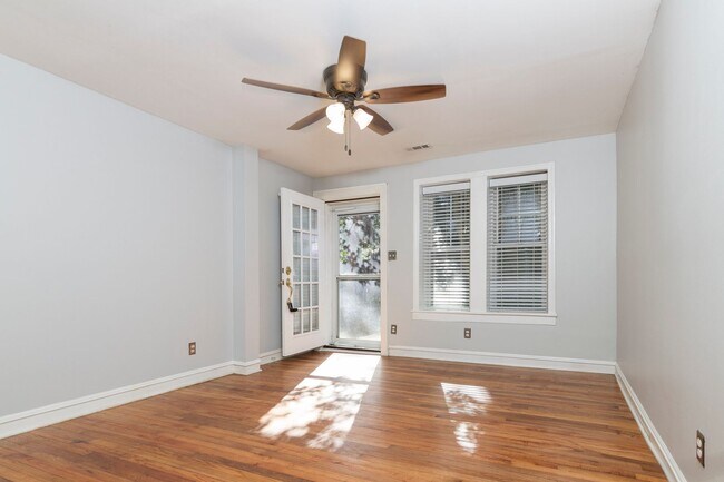 Foto del edificio - Charming Midtown Condo with Private Entrance