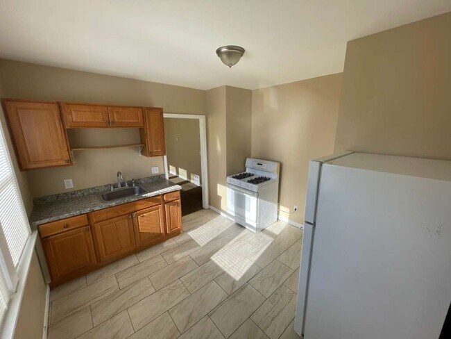 Foto del edificio - 5588 Montclair St
