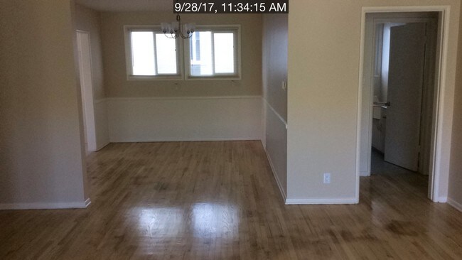 Foto del edificio - 442 Landfair Ave