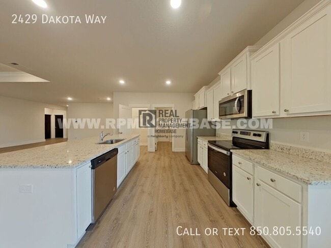 Building Photo - 2429 Dakota Wy