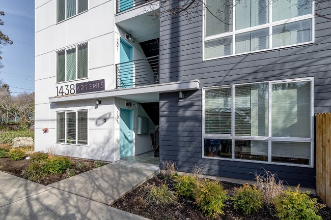Building Photo - 1436 NW 60th St