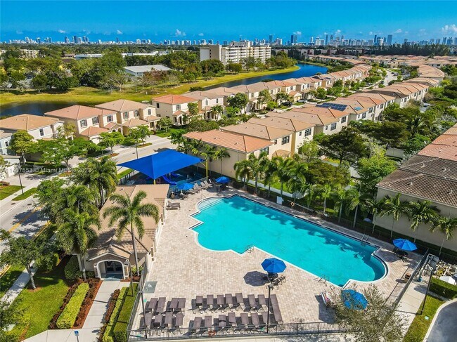 Foto del edificio - 361 NE 194th Terrace