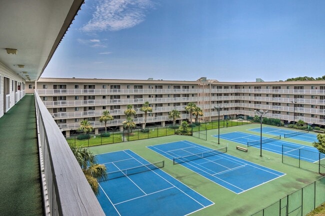 Building Photo - 663 William Hilton Pky