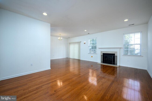 Building Photo - 249 Concord Pl